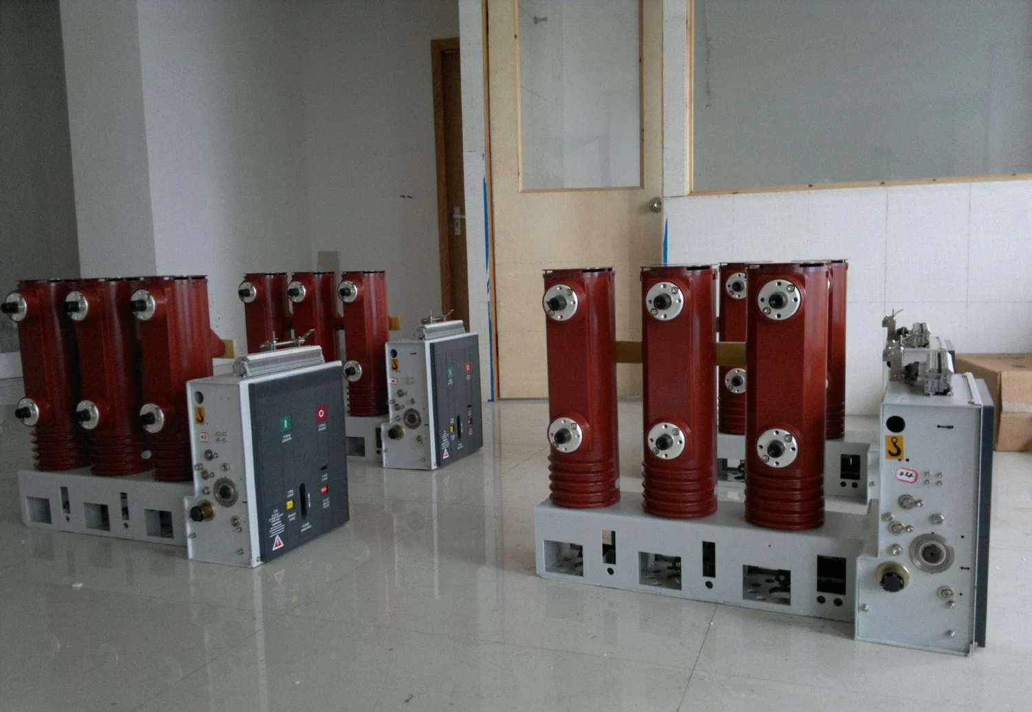 12kv 24kv Drawable Indoor/Outdoor Hv Vacuum Circuit Breaker Vcb